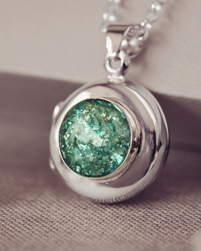 Memorial Ashes Round Locket Necklace