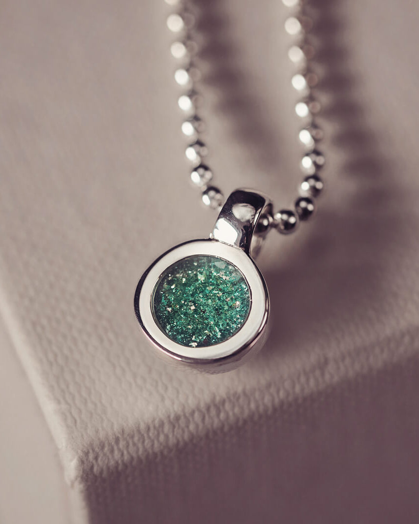 Mens Ashes Round Pendant Necklace