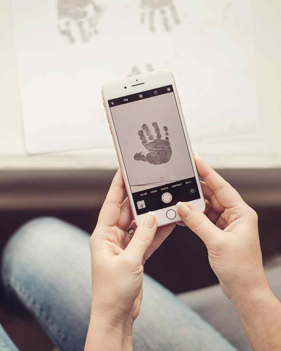 Photographing Handprints