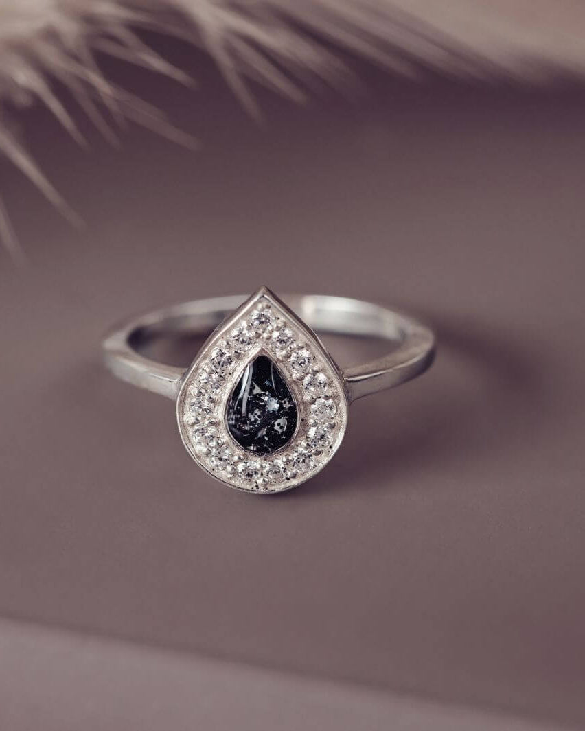 Memorial Ashes Teardrop Sparkle Ring Black