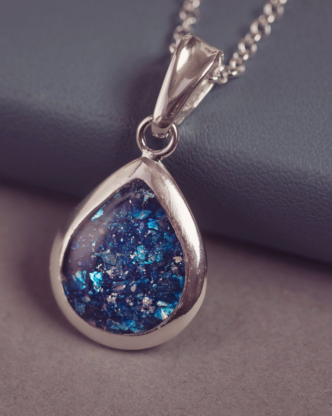 Cremation Ashes in Necklace