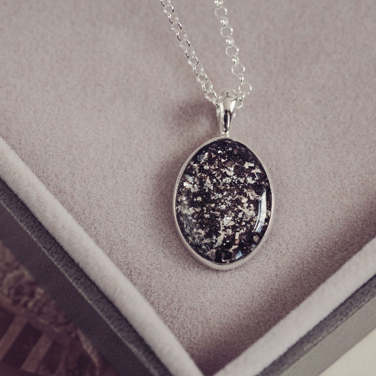 Memorial Oval Ashes Necklace Cremation Ash Jewellery