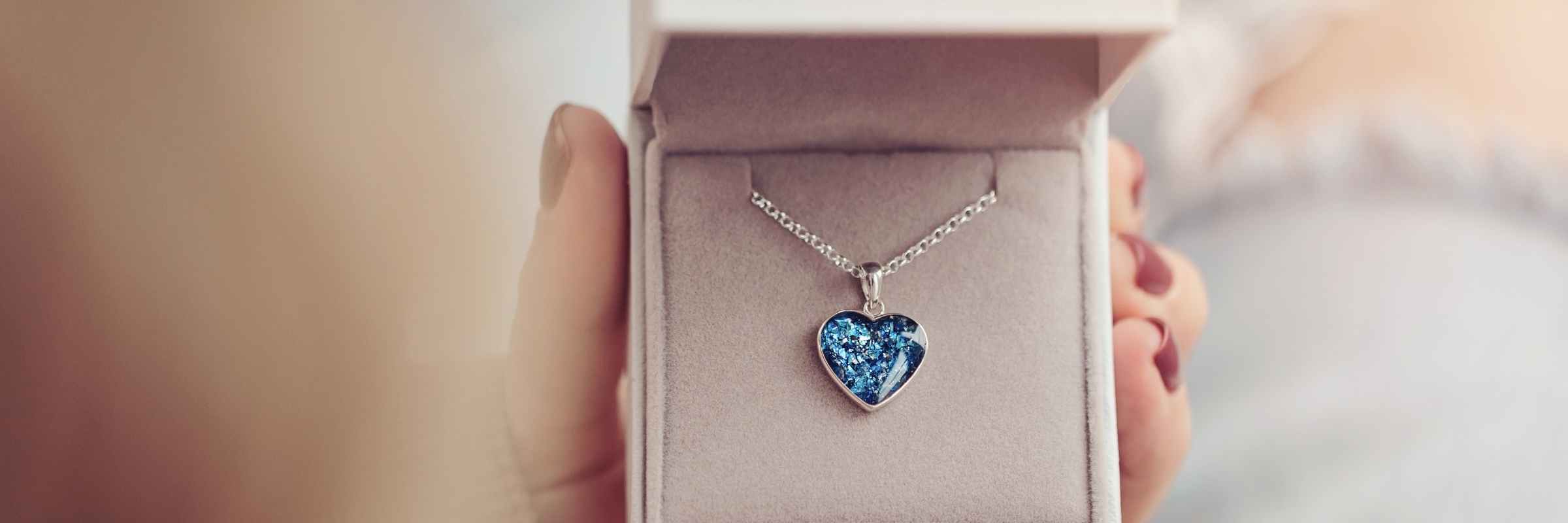 Memorial jewellery for pets deals