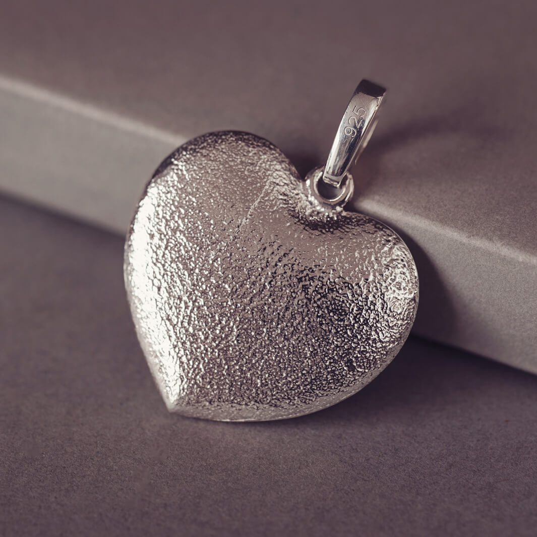 Heart shaped necklace clearance for ashes
