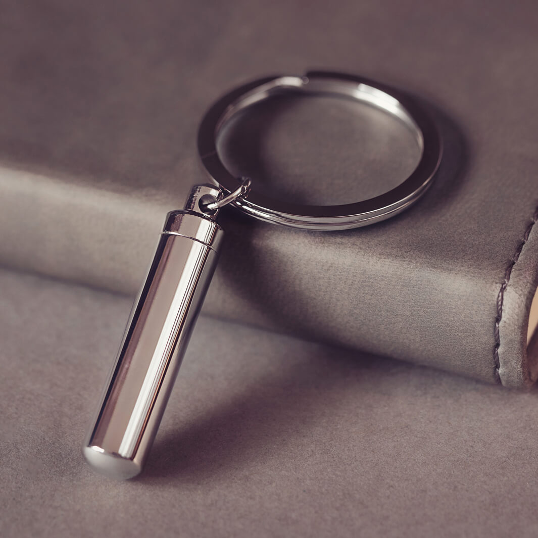 Cremation Ashes Legacy Keyring – Hand on Heart Jewellery