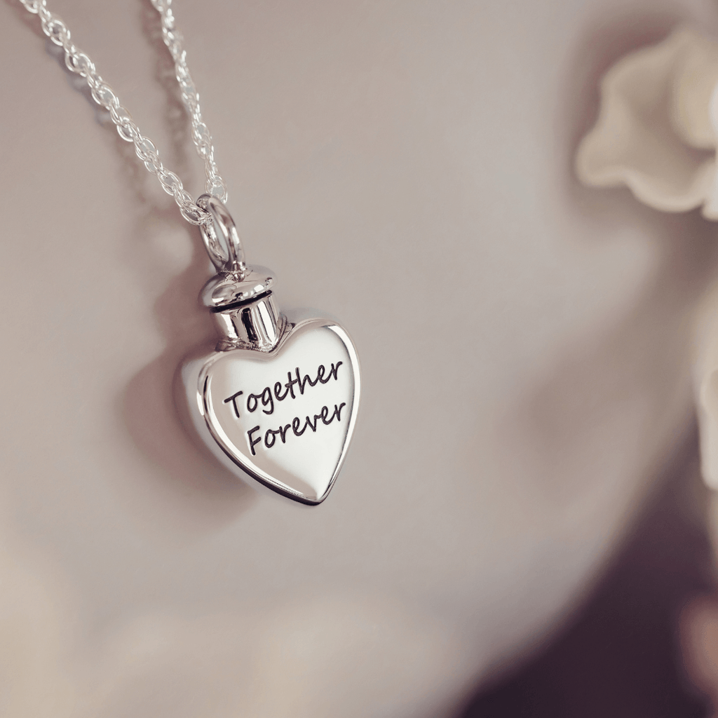 Heart locket for ashes deals